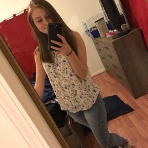 Meet your Posher, Abby